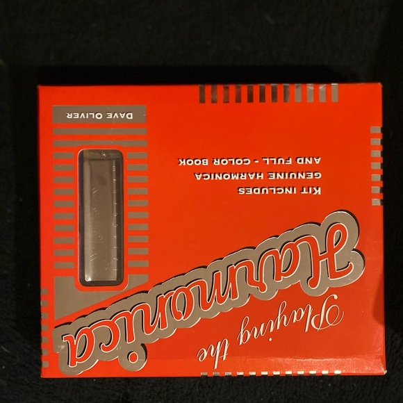 Harmonica - New with Instruction Book - Picture 2 of 3